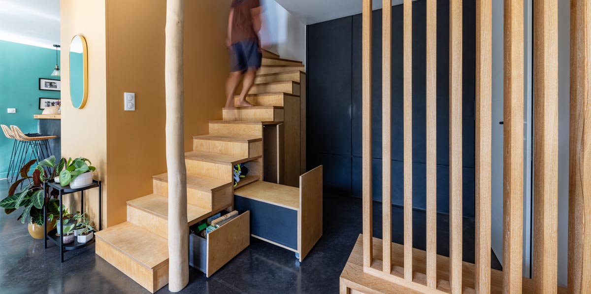 entrée maison en bois