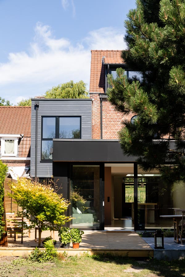 extension dans le jardin