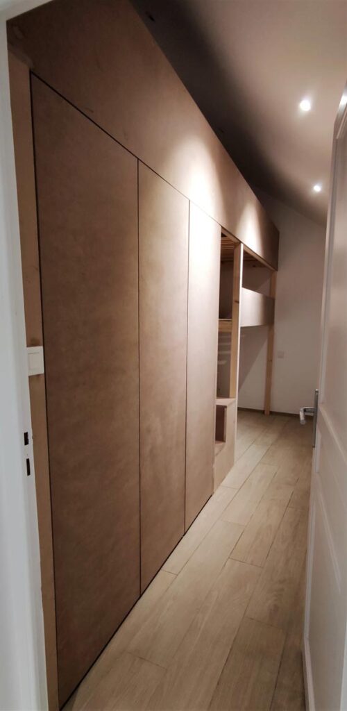 optimisation petite chambre en bois